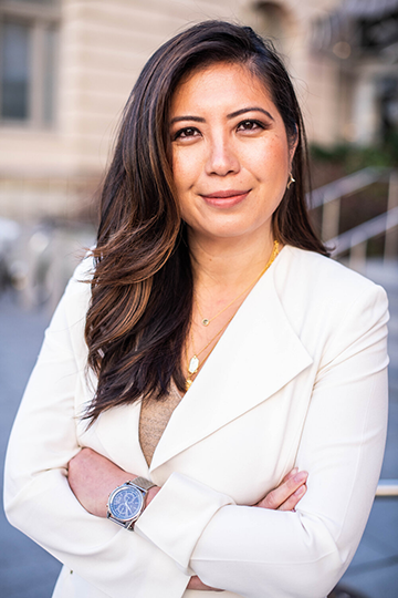 Coleen Santa Ana, the President and CEO of Alere Care Solutions, in a professional portrait.